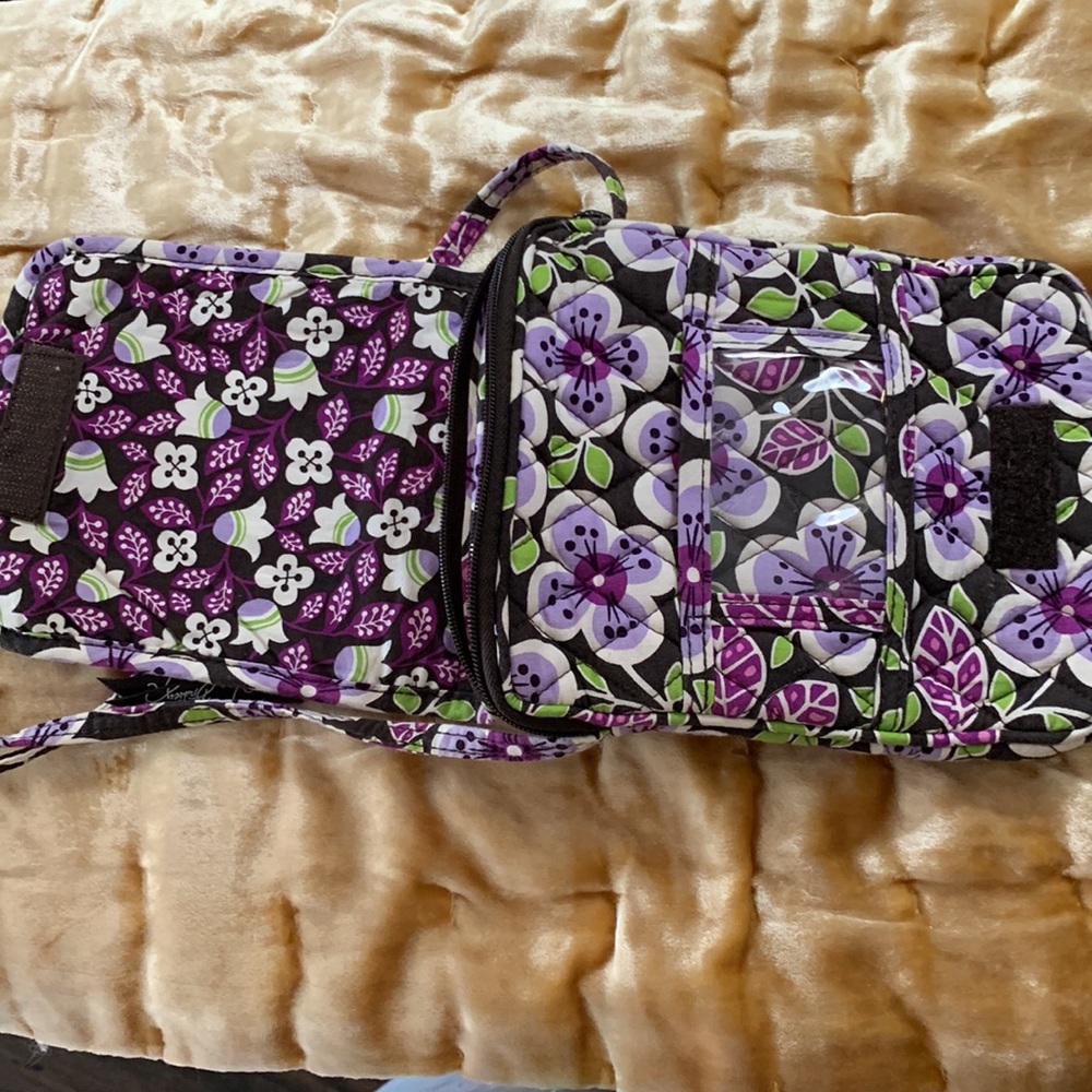 VERA BRADLEY SMALL CROSSBODY BAG(MANY POCKETS) PURPLE PANSIES 9X7 - Picture 3 of 5